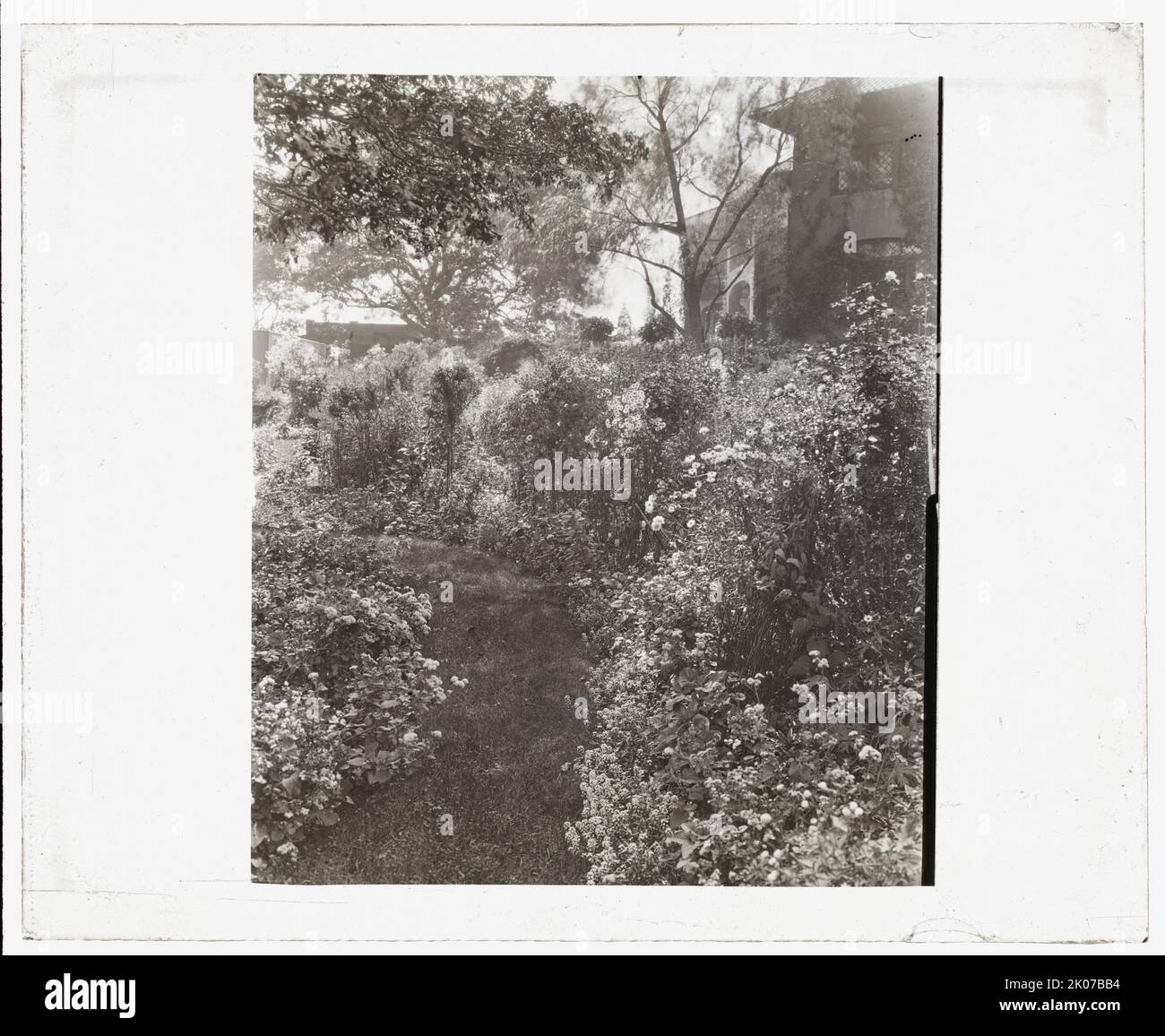 &quot;Pre`s Choisis,&quot; Albert Herter house, Georgica Pond, East Hampton, New York, 1913. House Architecture: Grovesnor Atterbury, 1898-1899. Landscape: Adele McGinnis (Mrs. Albert) and Albert Herter from 1898. Other: Later named &quot;The Creeks.&quot; The house was on 75 acres given to the Herters as a marriage present by Albert Herter's mother Mary Herter. Stock Photo